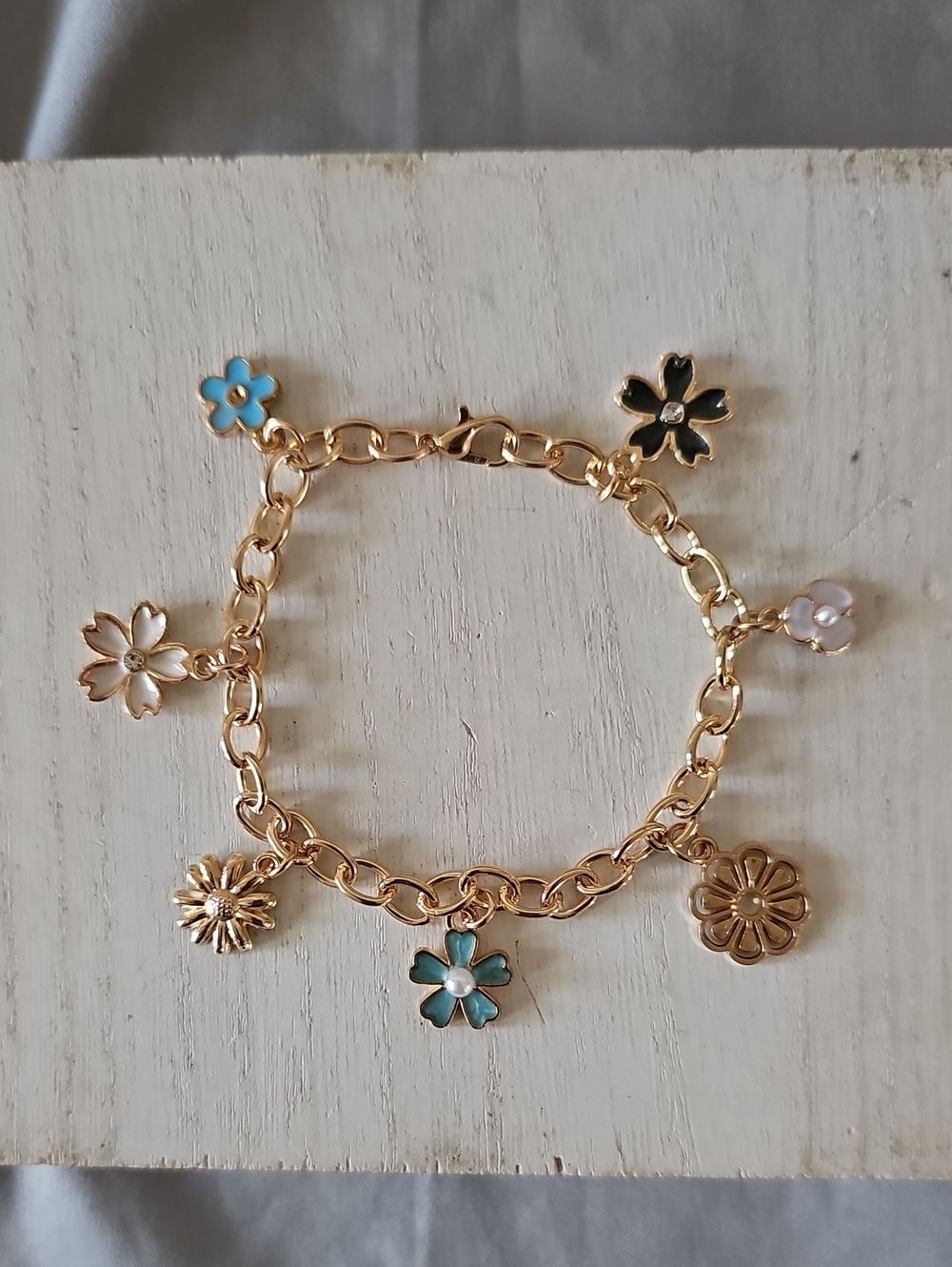 Gold Floral Charm Bracelet